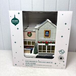 Merry Moments Holiday Christmas Village House Aldi Grocery Store 6 x‎ 7" NEW